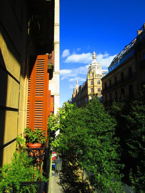 Pensión Urumea San Sebastian Bagian luar foto